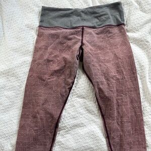 Vuori Women’s Leggings Light Purple w/ Grey Waist